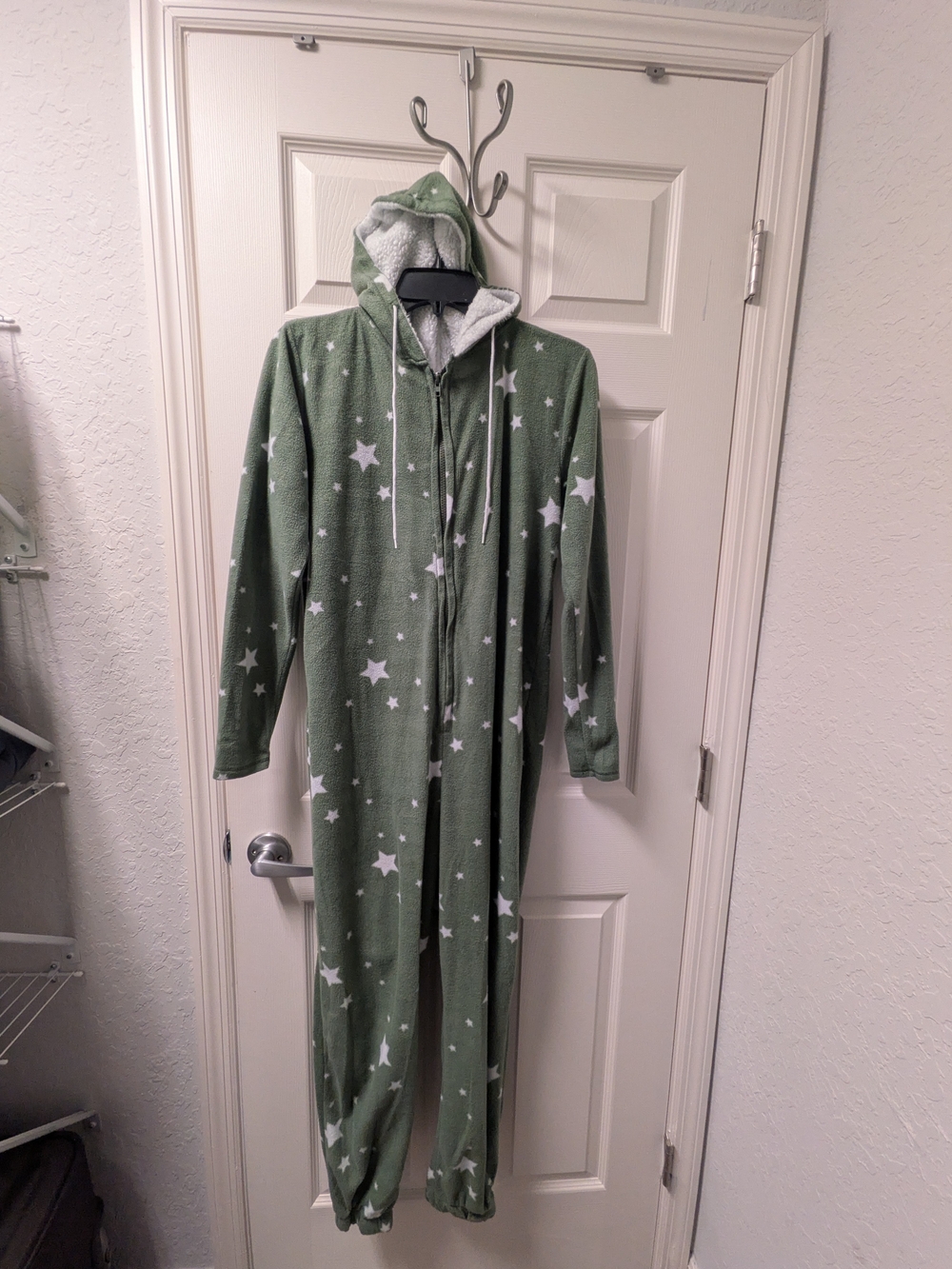 Women's Green Star Hooded One-Piece Pajamas with Sherpa Lining